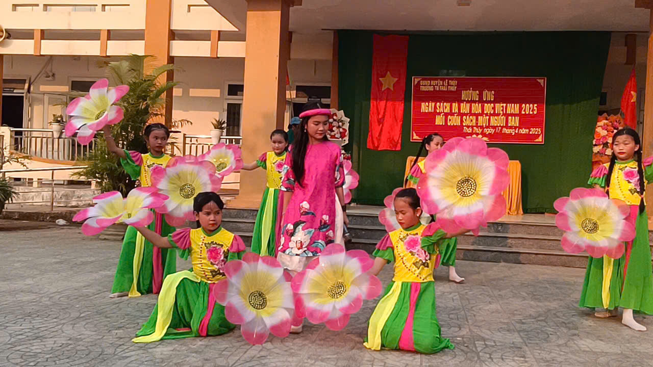z6514976876784_6a66bbc51c9dc59783d4f2ac1bb3d1c2.jpg